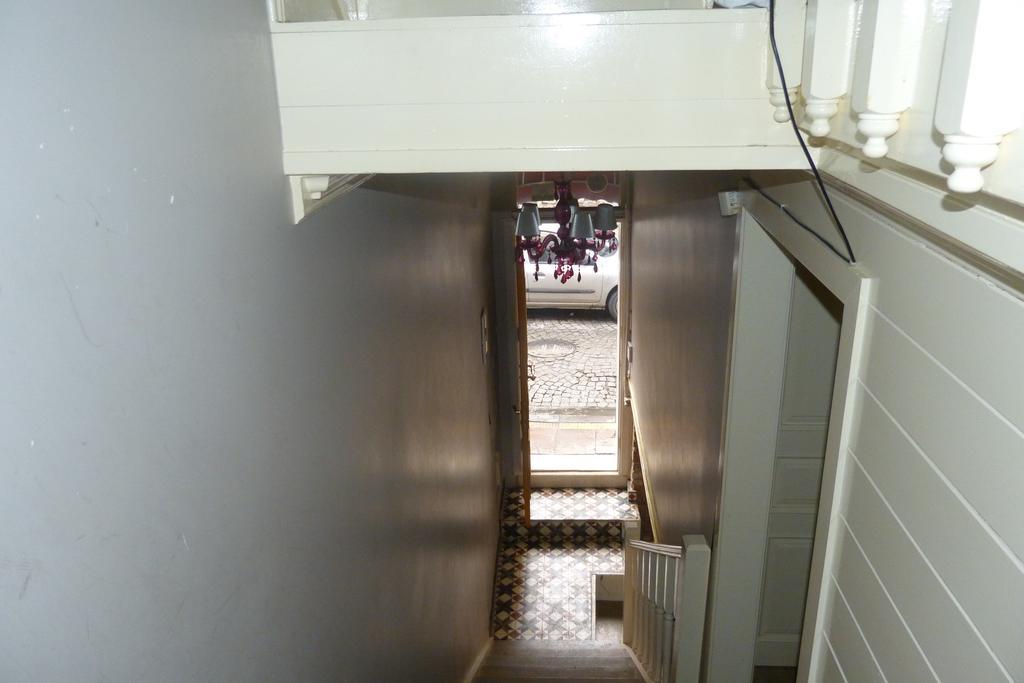 Eagles Budget Home Стамбул Номер фото